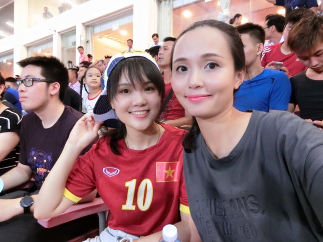 Làm rể nhà cựu Chủ tịch CLB Sài Gòn, Văn Quyết bị em vợ trêu chọc chuyện tiền thưởng bóng đá - Ảnh 4.