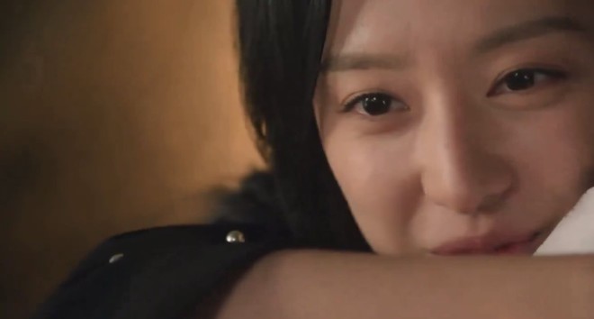 Queen of Tears tập đặc biệt: Cả Kim Soo Hyun lẫn Kim Ji Won đều mê mệt cảnh tỏ tình, netizen phát cuồng đòi yêu thật  - Ảnh 3.