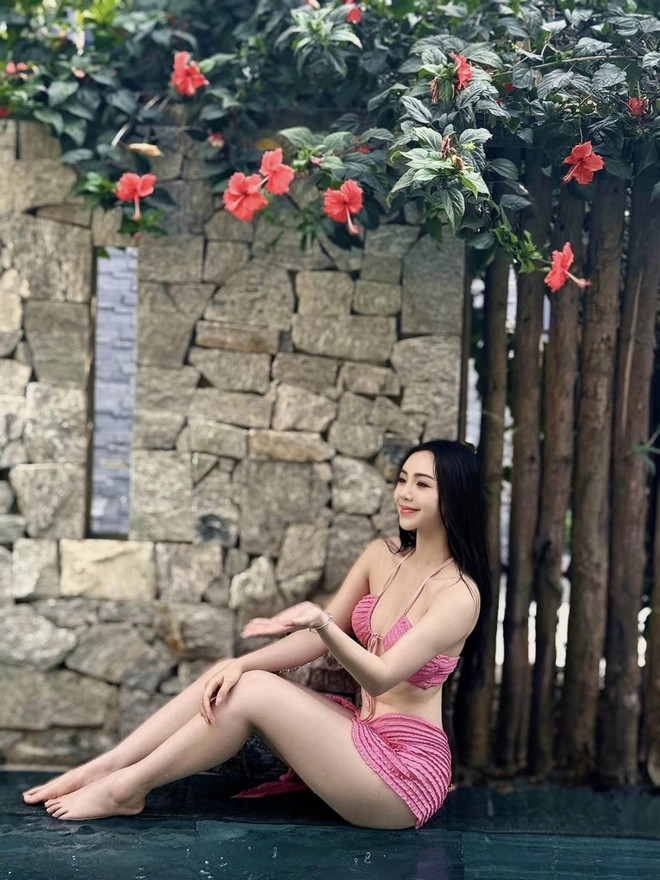 Quỳnh Kool khoe dáng nóng bỏng với bikini - Ảnh 3.