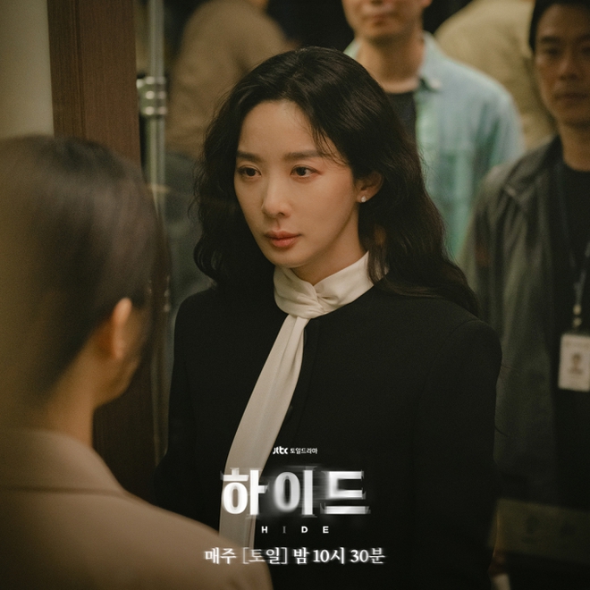 Nữ phụ mặc đẹp lấn át Lee Bo Young trong phim mới - Ảnh 6.