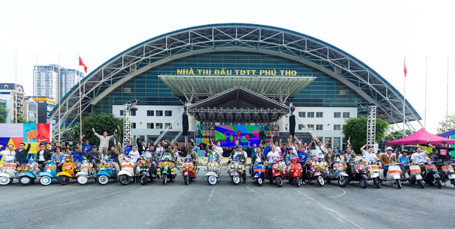 78 năm &ldquo;văn h&oacute;a Vespa&rdquo; du ngoạn v&agrave; h&agrave;nh tr&igrave;nh chiếm trọn tr&aacute;i tim nhiều thế hệ người Việt - Ảnh 4.