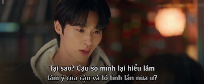 Cõng Anh Mà Chạy tập 10: Byeon Woo Seok phát hiện sự thật chấn động, hôn Kim Hye Yoon bất chấp cả tính mạng? - Ảnh 1.