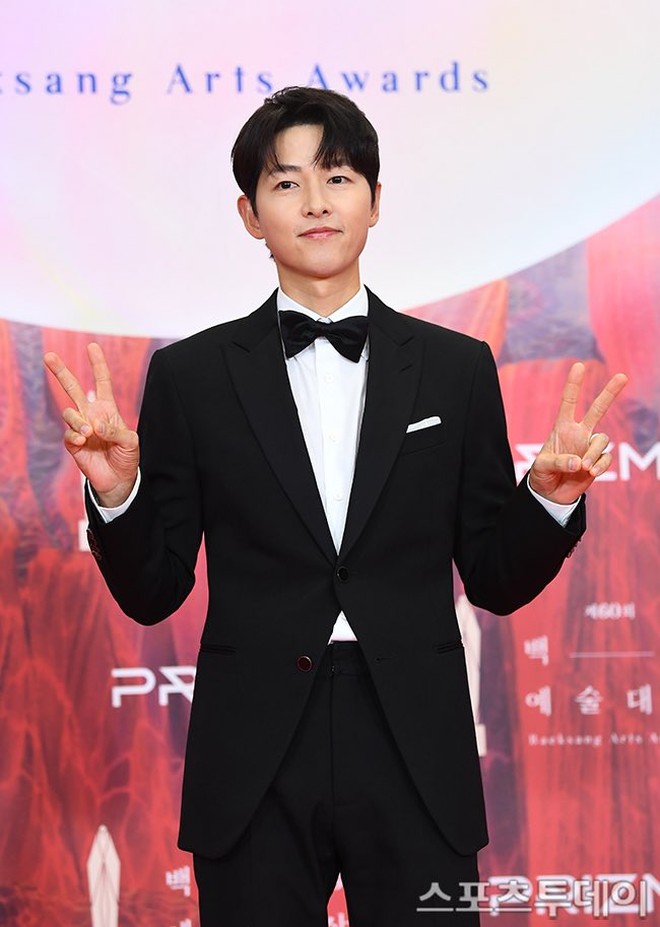 &quot;Vựa drama&quot; Baeksang 2024: Song Hye Kyo sượng trân tái ngộ cả chồng - tình cũ, couple The Glory lu mờ Suzy - Bo Gum thị phi nhờ điều này - Ảnh 11.