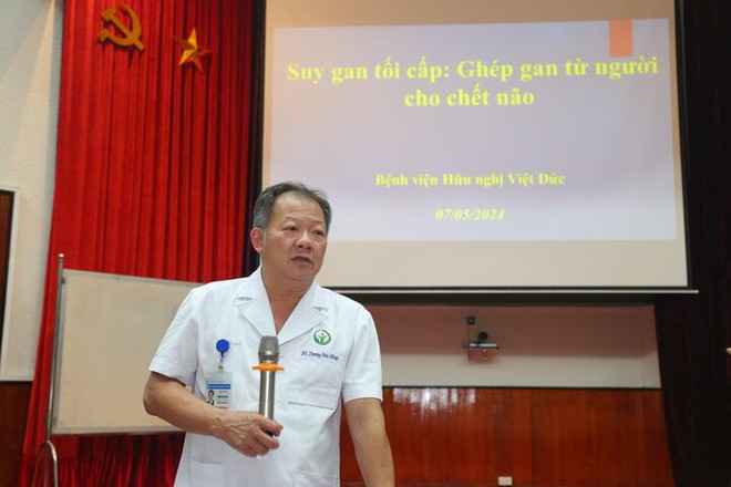 Lá gan của người lạ cứu nữ bệnh nhân chỉ còn sống 24-48 tiếng - Ảnh 2. Lá gan của người lạ cứu nữ bệnh nhân chỉ còn sống 24-48 tiếng - Ảnh 2.