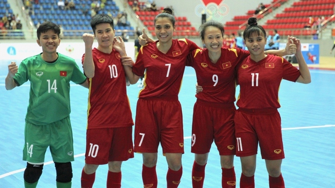FIFA ra quyết định bất ngờ, bóng đá Việt Nam có đội áp sát top 10 thế giới - Ảnh 1.