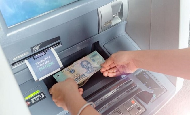 4 cách rút tiền không cần thẻ ATM: Đơn giản, nhanh gọn nhưng không phải ai cũng biết! - Ảnh 2.