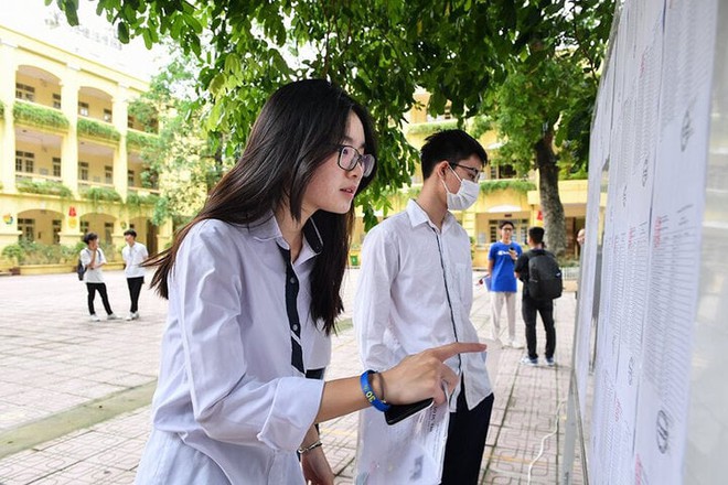 H&agrave; Nội cấm c&aacute;c trường vận động học sinh kh&ocirc;ng thi v&agrave;o lớp 10 c&ocirc;ng lập - Ảnh 1.