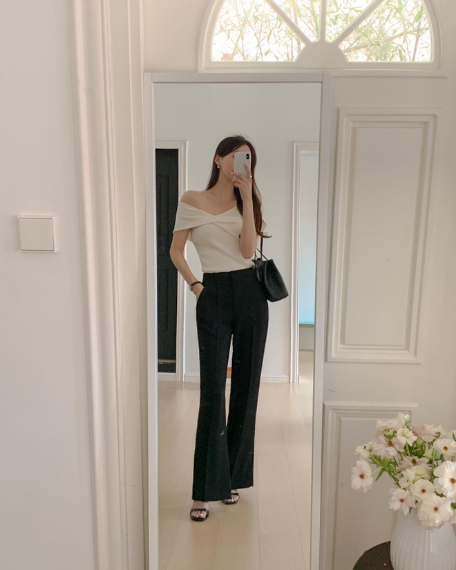 4 mẫu sandal t&ocirc;n d&aacute;ng hiệu quả nhất v&agrave; c&ograve;n kết hợp được với mọi kiểu trang phục- Ảnh 2.