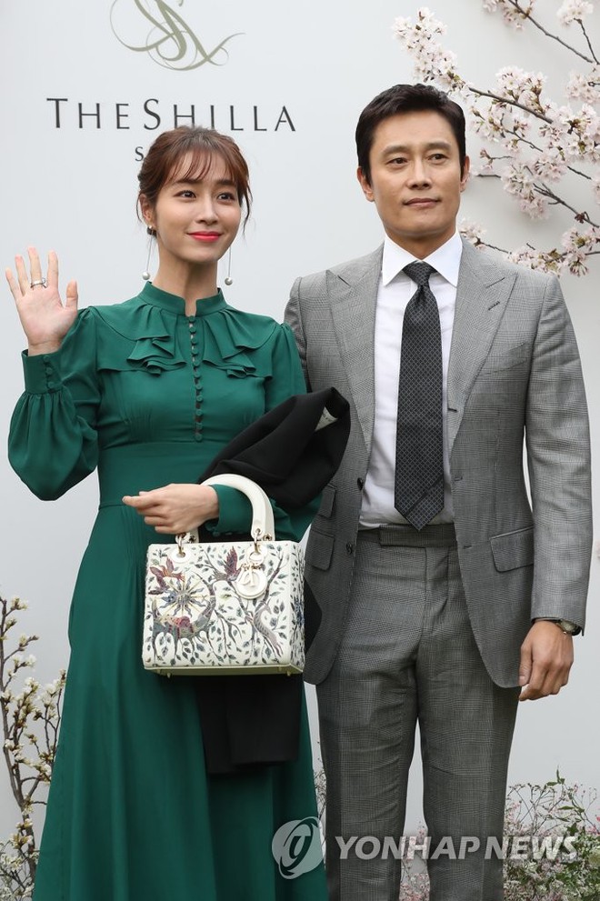 &quot;Vựa drama&quot; Baeksang 2024: Song Hye Kyo sượng trân tái ngộ cả chồng - tình cũ, couple The Glory lu mờ Suzy - Bo Gum thị phi nhờ điều này - Ảnh 9.