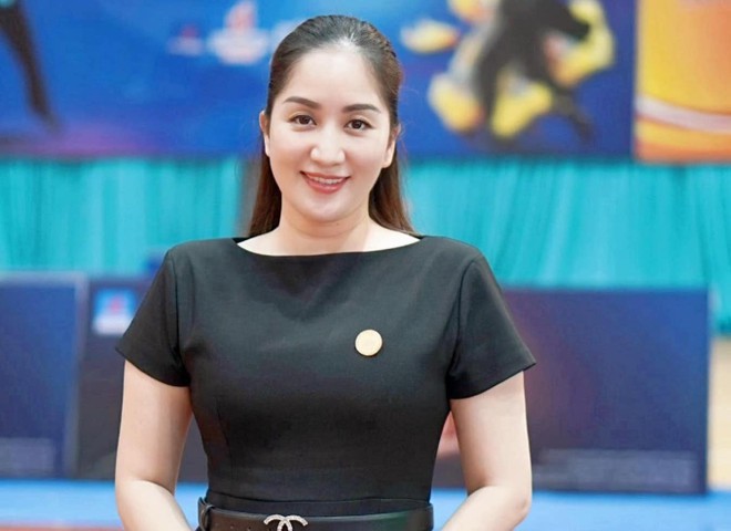 Nửa đ&ecirc;m Kh&aacute;nh Thi than nhiều người nợ tiền m&igrave;nh kh&ocirc;ng trả, kh&ocirc;ng đ&ograve;i v&igrave; kh&ocirc;ng muốn tổn thương nhau - Ảnh 1.