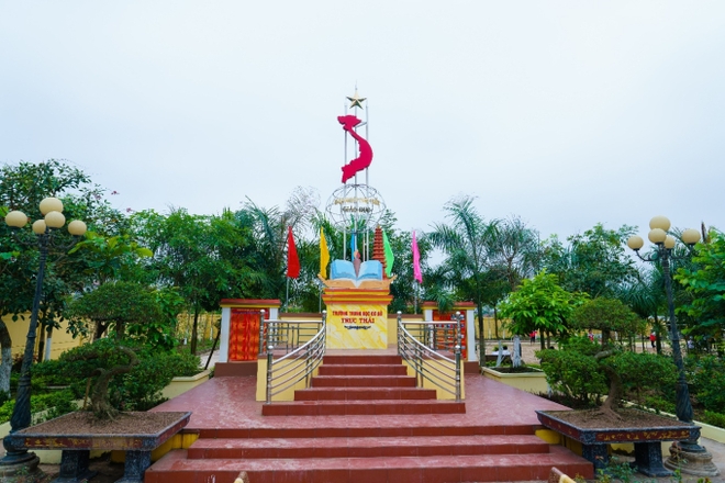 Đất học Nam Định có 1 ngôi trường khiến mọi trái tim phải rung rinh: Sao mà đẹp quá đỗi! Từ cổng vào xanh ngát bóng cây - Ảnh 6.
