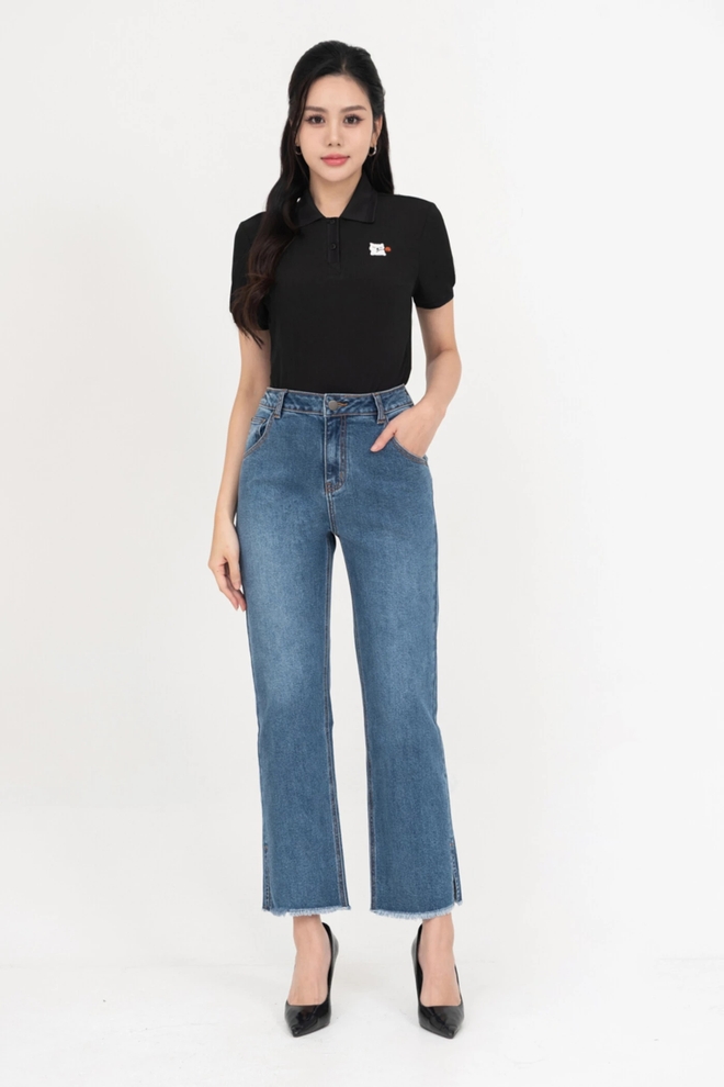 10 Sätze minimalistischer Jeans, auf die sich Frauen über 40 beziehen sollten - Foto 19.