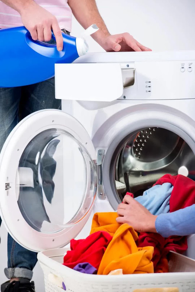 Đừng bao giờ sử dụng máy giặt như thế này, càng giặt quần áo càng bẩn và bạn có thể mắc các bệnh về da - Ảnh 5.
