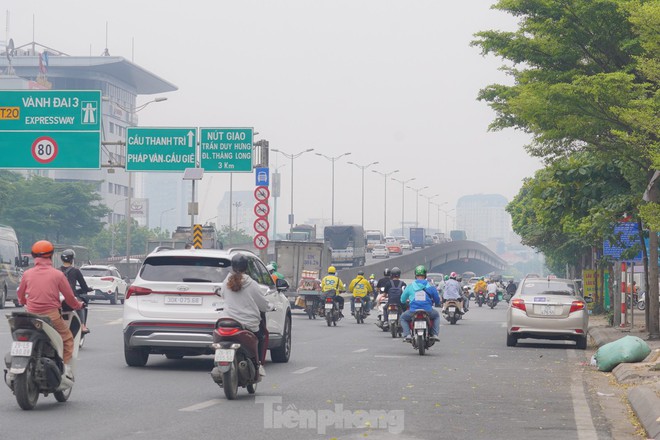 H&agrave; Nội m&ugrave; mịt, chất lượng kh&ocirc;ng kh&iacute; xấu - Ảnh 13.