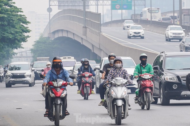 H&agrave; Nội m&ugrave; mịt, chất lượng kh&ocirc;ng kh&iacute; xấu - Ảnh 7.