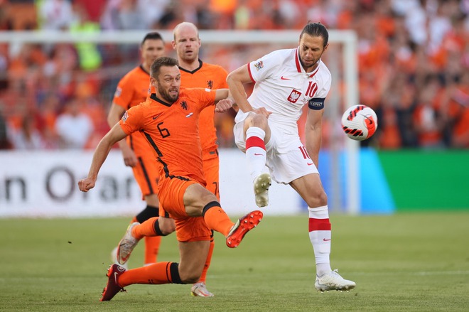 Trực tiếp H&agrave; Lan vs Ba Lan: Ứng vi&ecirc;n h&agrave;ng đầu tại Euro 2024 xuất trận - Ảnh 1.