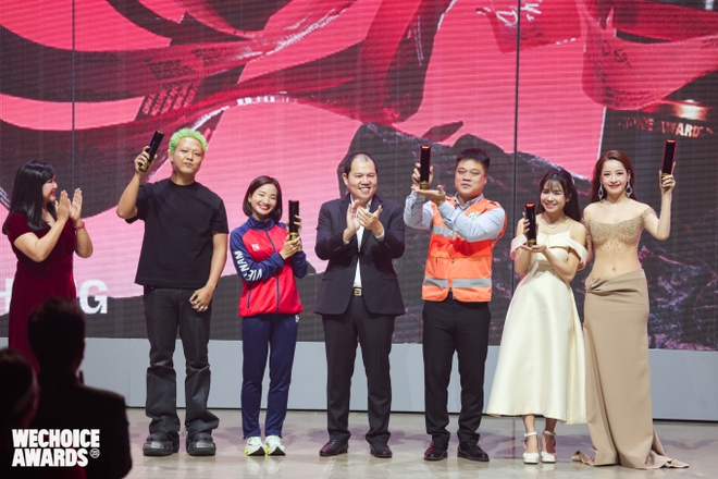 WeChoice Awards lên hẳn Olympia, câu hỏi cụ thể ra sao mà fanpage chương trình khẳng định là gây hoang mang nhất tuần? - Ảnh 2.