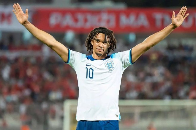 Đội h&igrave;nh đắt gi&aacute; nhất EURO 2024: Người Anh &aacute;p đảo - Ảnh 3.