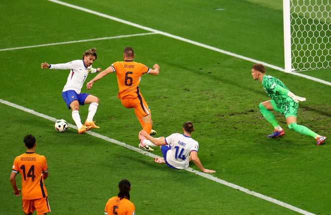 Tuyển H&agrave; Lan h&ograve;a Ph&aacute;p trong trận đấu bế tắc nhất Euro 2024 - Ảnh 1.