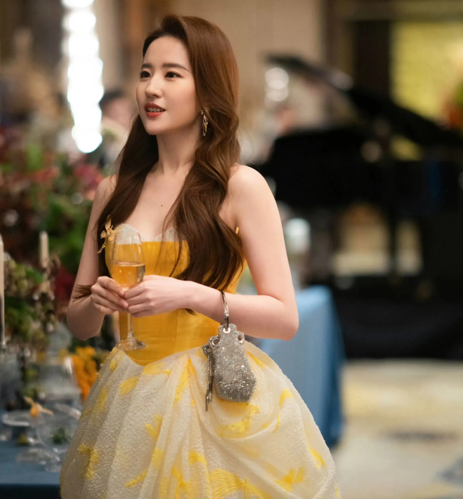 Xuất hiện dàn cast Câu Chuyện Hoa Hồng bản Hàn: Song Hye Kyo nhập vai không cần diễn, tri kỷ là cái tên chẳng ai ngờ tới - Ảnh 1.