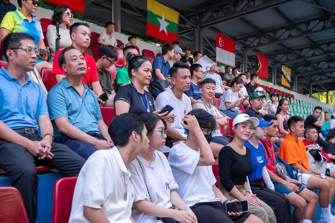 Sôi động khai mạc giải pickleball lớn nhất Việt Nam: 600 VĐV tham dự, nóng hừng hực không thể ngăn tinh thần chơi hết mình - Ảnh 3.