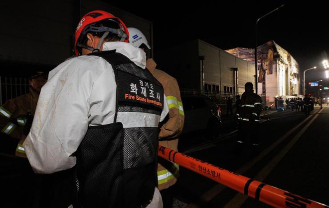 Vụ cháy nhà máy ở Hàn Quốc: 35.000 cục pin phát nổ chỉ trong vòng 15 giây, nạn nhân có thể tử vong ngay tại chỗ - Ảnh 1.