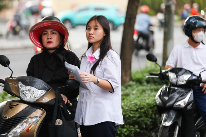 Thi tốt nghiệp THPT 2024: Th&iacute; sinh bắt đầu thời gian l&agrave;m b&agrave;i m&ocirc;n Văn, t&aacute;c phẩm n&agrave;o sẽ được gọi t&ecirc;n? - Ảnh 3.