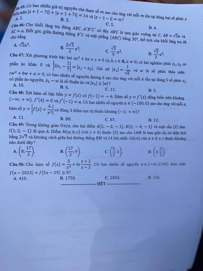 Chính thức hết giờ làm bài môn Toán: Đề có tính phân loại cao, nhiều thí sinh vẫn rất tươi - Ảnh 5.