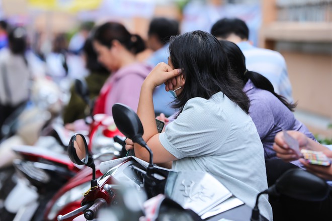 Thi tốt nghiệp THPT 2024: Th&iacute; sinh bắt đầu thời gian l&agrave;m b&agrave;i m&ocirc;n Văn, t&aacute;c phẩm n&agrave;o sẽ được gọi t&ecirc;n? - Ảnh 4.