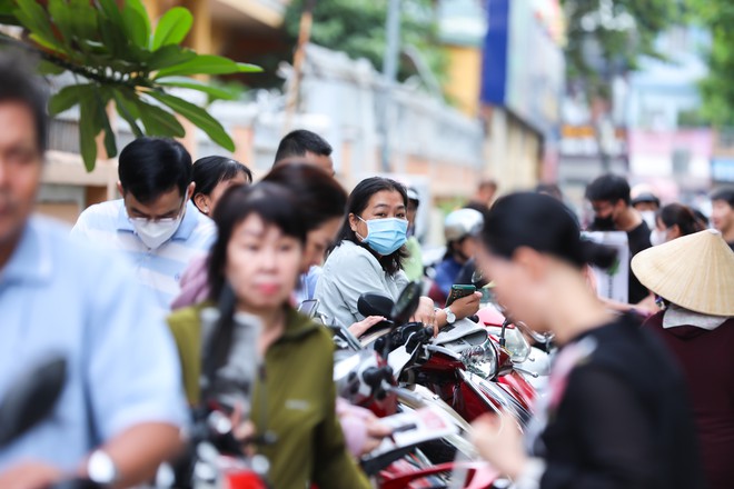 Thi tốt nghiệp THPT 2024: Th&iacute; sinh bắt đầu thời gian l&agrave;m b&agrave;i m&ocirc;n Văn, t&aacute;c phẩm n&agrave;o sẽ được gọi t&ecirc;n? - Ảnh 7.