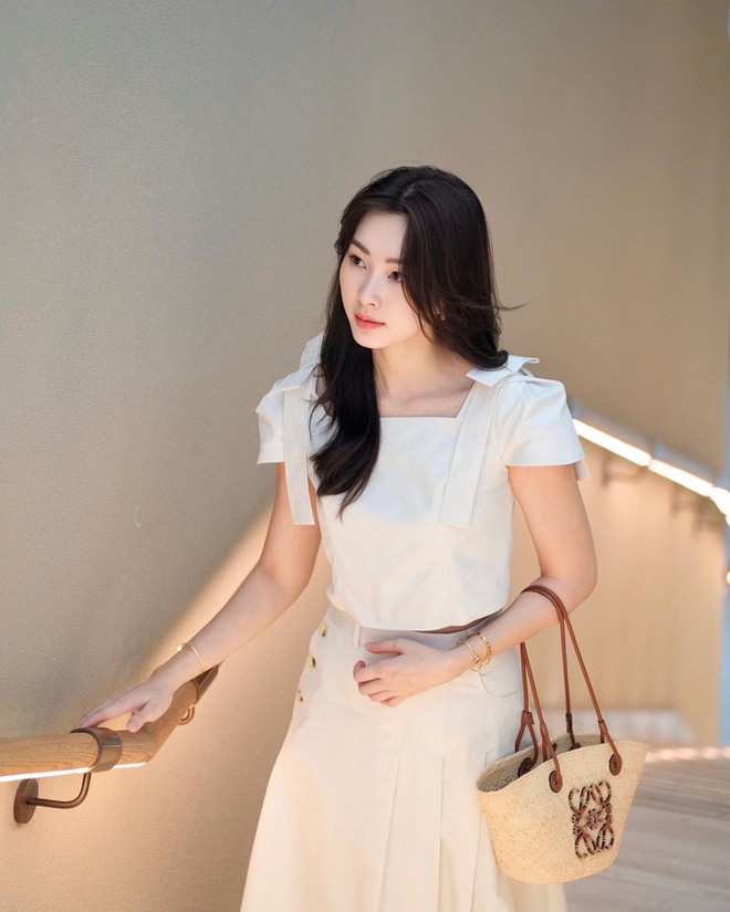 Hoa hậu Thu Thảo gợi ý 10 cách mặc đồ sáng màu, áp dụng đi du lịch càng đẹp - Ảnh 2.