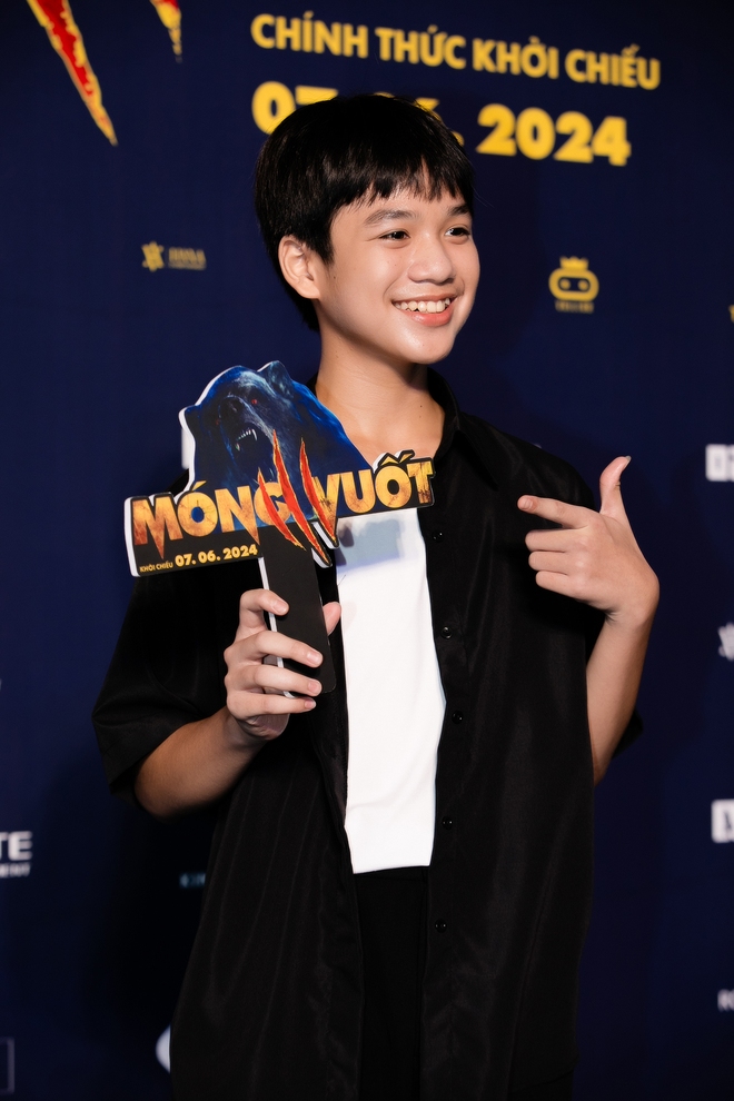 DJ Mie xinh như công chúa, ủng hộ tình cũ Hồng Thanh ra mắt phim Móng Vuốt - Ảnh 12.