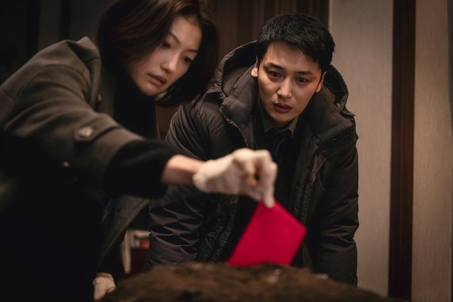 Nữ chính phim Hàn hay nhất hiện tại bị mắng chỉ nên đóng cảnh nóng, sắp tái xuất ở bom tấn của Lee Min Ho - Ảnh 1.