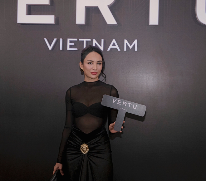 CEO Bảo Hoàng và Hoa hậu Xuân Hạnh làm đại sứ hình ảnh Vertu Việt Nam - Ảnh 7. CEO Bảo Hoàng và Hoa hậu Xuân Hạnh làm đại sứ hình ảnh Vertu Việt Nam - Ảnh 7.