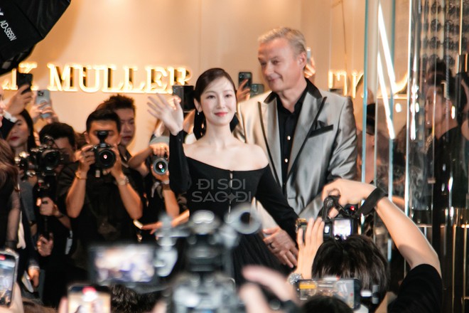 Hot: Jessica đẹp phát sáng, đọ sắc cam thường bên Minh Hằng - Bảo Anh và dàn sao ở TP.HCM - Ảnh 7. Hot: Jessica đẹp phát sáng, đọ sắc cam thường bên Minh Hằng - Bảo Anh và dàn sao ở TP.HCM - Ảnh 7.