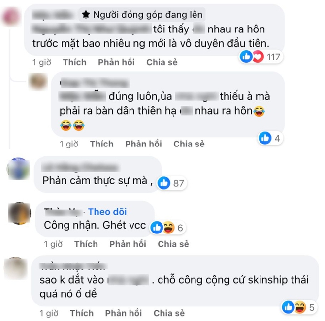 X&ocirc;n xao h&igrave;nh ảnh cặp đ&ocirc;i &ocirc;m h&ocirc;n nhau giữa qu&aacute;n c&agrave; ph&ecirc; khiến d&acirc;n mạng tranh c&atilde;i: Liệu nơi c&ocirc;ng cộng th&igrave; c&oacute; thể thoải m&aacute;i như vậy? - Ảnh 2.
