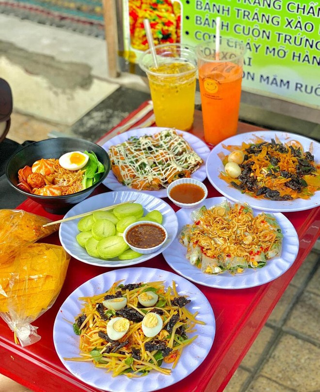 Bật m&iacute; 7 địa điểm ăn uống ở Nha Trang chỉ với 20.000 đồng - Ảnh 3.