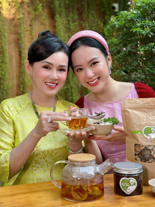 Angela Phương Trinh xác nhận không gặp mẹ 2 năm qua, lên tiếng về việc ngập trong nợ nần, không trả nổi tiền điện nước - Ảnh 2.