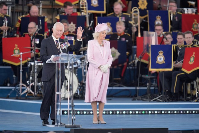 Thân vương William thông báo tin vui về tình hình sức khỏe Vương phi Kate tại sự kiện lớn của nước Anh - Ảnh 4.