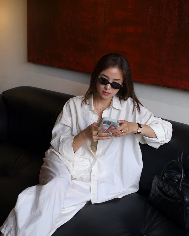Weiße Outfits werden diesen Sommer von vietnamesischen Schönheiten beworben – Foto 2.