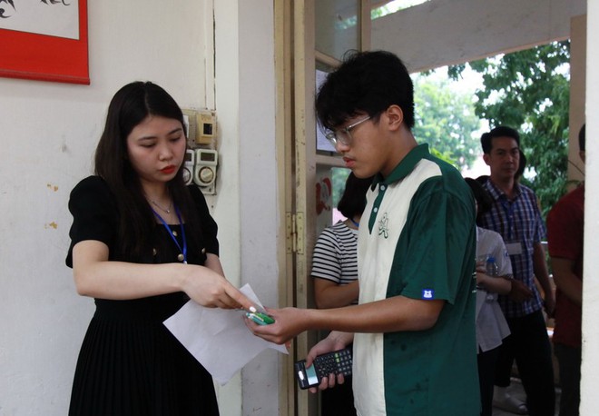 Giám đốc Sở GD&ĐT Hà Nội khẳng định không lộ đề Ngữ văn thi vào lớp 10 - Ảnh 1.