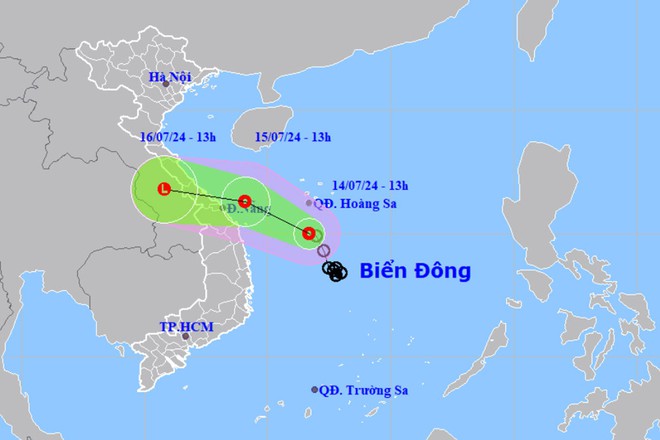 Áp thấp nhiệt đới di chuyển nhanh áp sát đất liền, miền Trung mưa rất to - Ảnh 1.