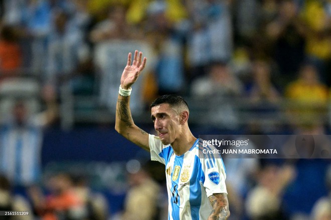 Video Messi nháo nhác tìm Di Maria cùng lên nâng cúp, hành động đẹp xứng danh thủ lĩnh, hút hơn 4 triệu lượt xem! - Ảnh 7.