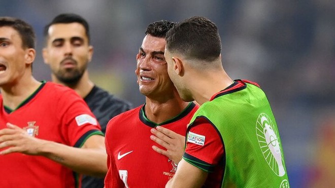 Ronaldo: Đây là kỳ EURO cuối cùng của tôi - Ảnh 1.