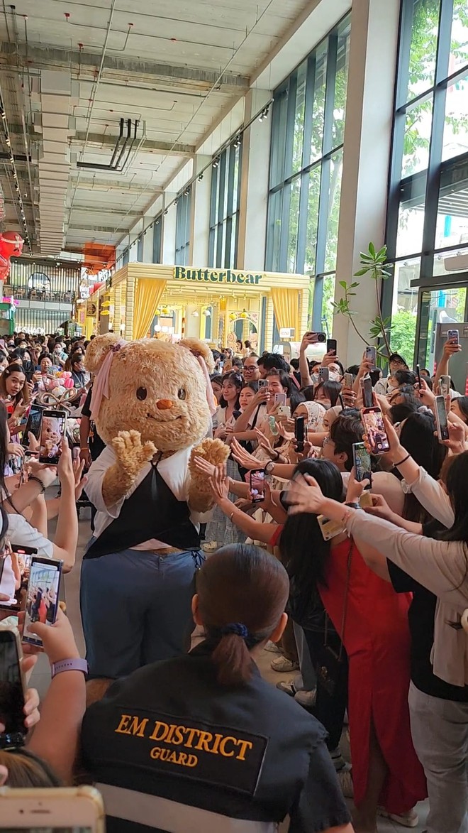 Giải mã hiện tượng Butter Bear - khi linh vật của tiệm bánh lại trở thành “ngôi sao lớn”- Ảnh 15.