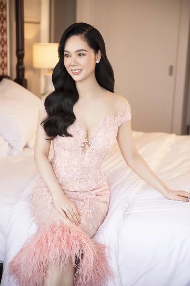 Hoa hậu đầu tiên thi Miss World: Du học ở Anh, kết hôn với mối tình đầu và nhan sắc hiện tại gây bất ngờ- Ảnh 10.