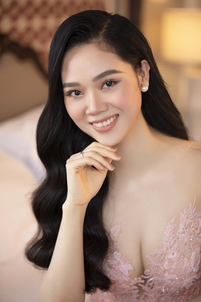 Hoa hậu đầu tiên thi Miss World: Du học ở Anh, kết hôn với mối tình đầu và nhan sắc hiện tại gây bất ngờ- Ảnh 8.