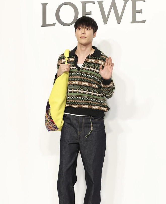 Lim Ji Yeon quá sang, đụng độ "con dâu cũ Samsung" và Lee Jong Suk tại event Loewe- Ảnh 14.