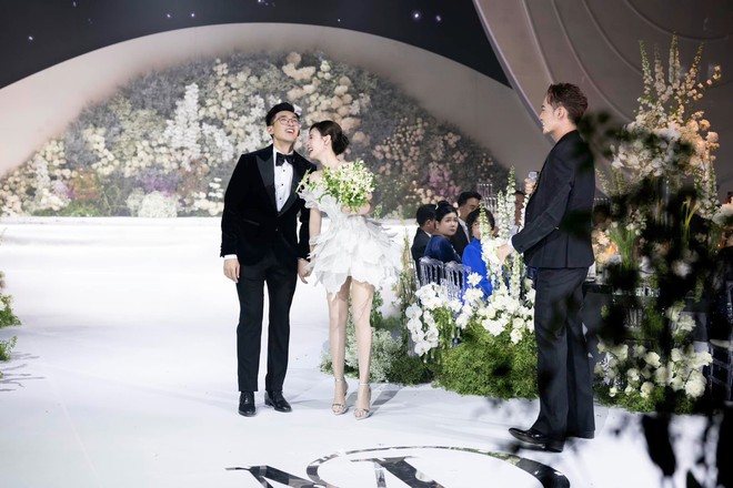 Midu xin netizen đừng chỉ trích vì 1 hành động sau đám cưới - Ảnh 2.
