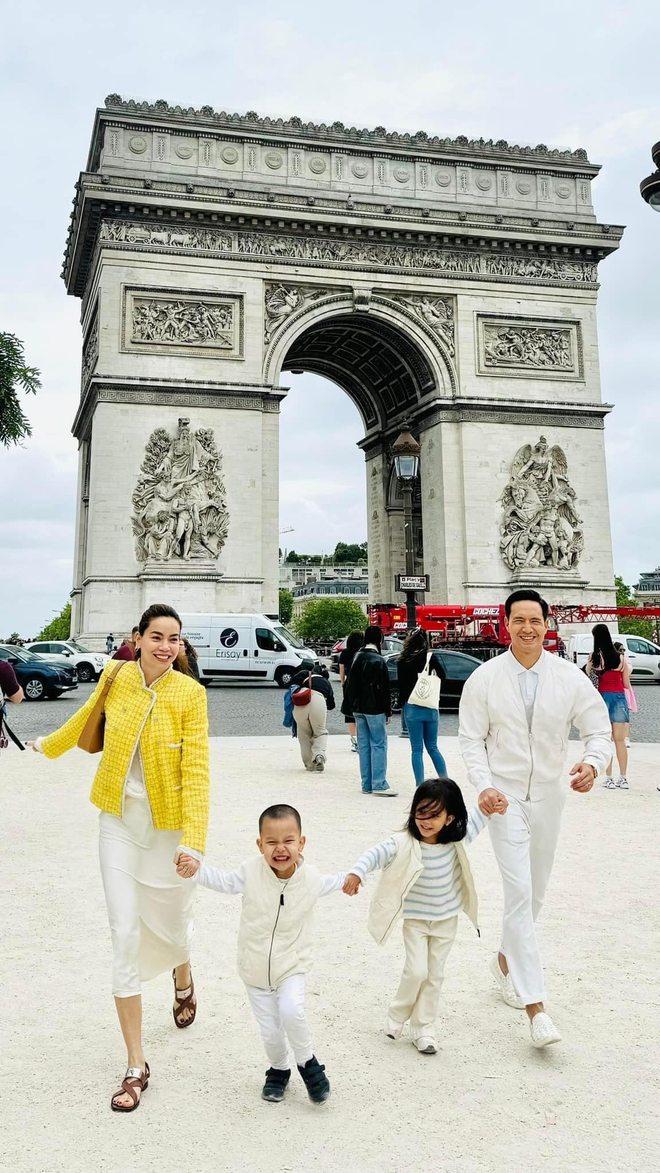 Hồ Ngọc Hà đưa 3 nhóc tỳ nghỉ hè ở Pháp, bức ảnh Subeo và Kim Lý thành tâm điểm vì chi tiết này - Ảnh 2.